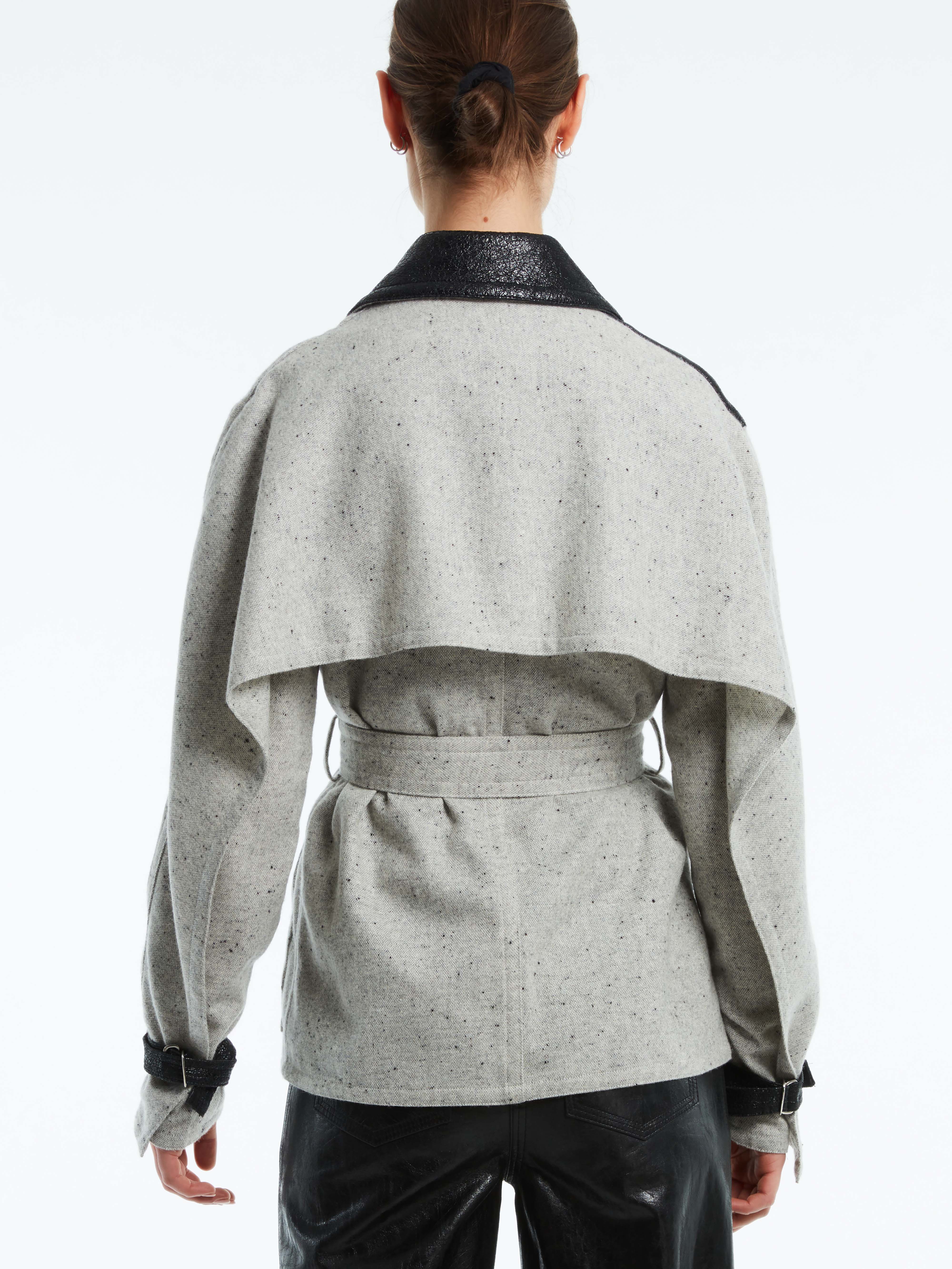 CAPED STAPLE JACKET