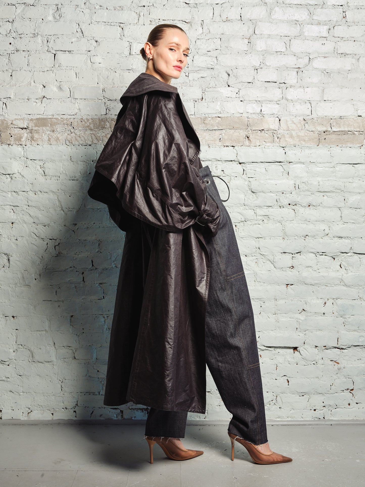 CAPED COATED TRENCHCOAT