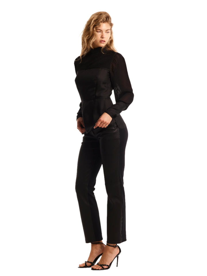 SILK PLEADED BLOUSE. BLACK