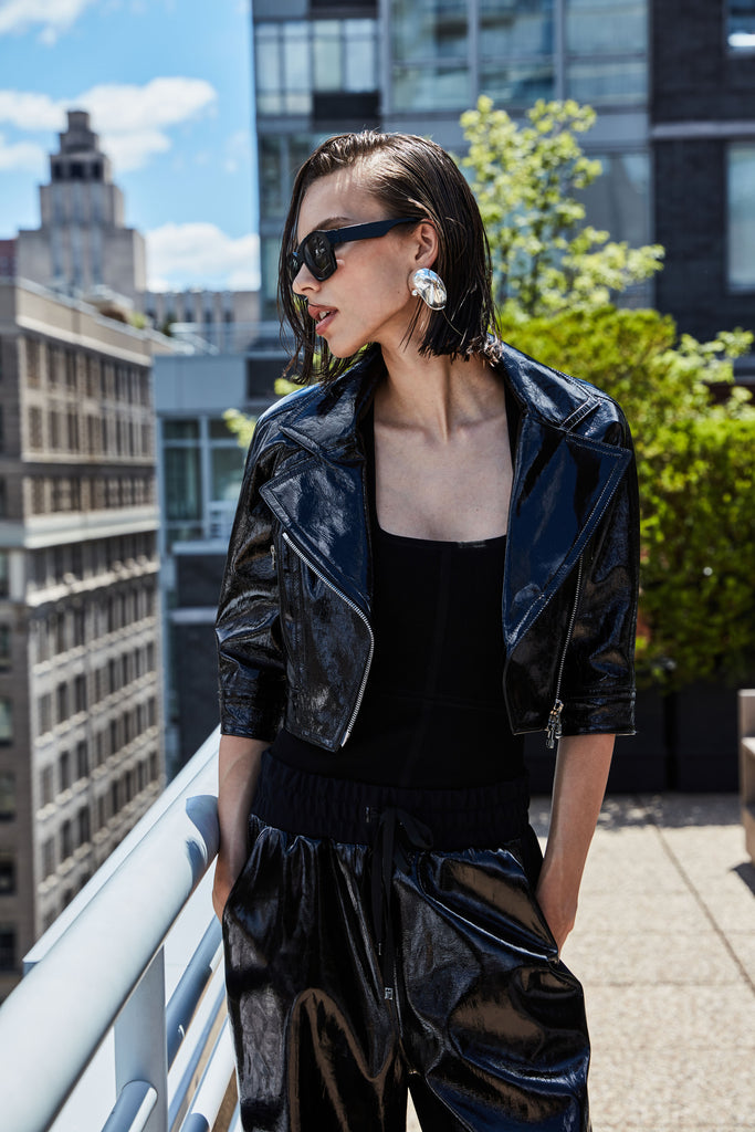 CROPPED PATENT LEATHER JACKET