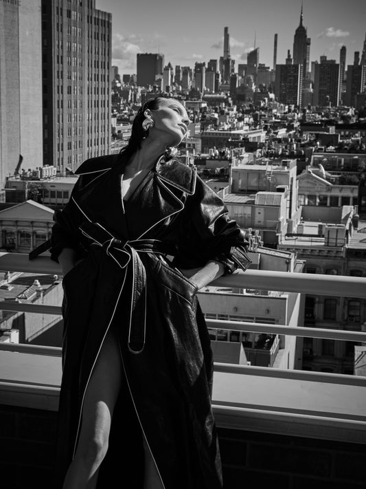 SHINY BLACK CAPED LEATHER LONG TRENCH