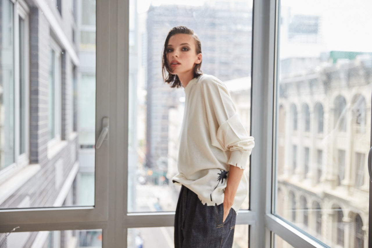 100% CASHMERE OVERSIZED LIMITED-EDITION PALM TREE SWEATER