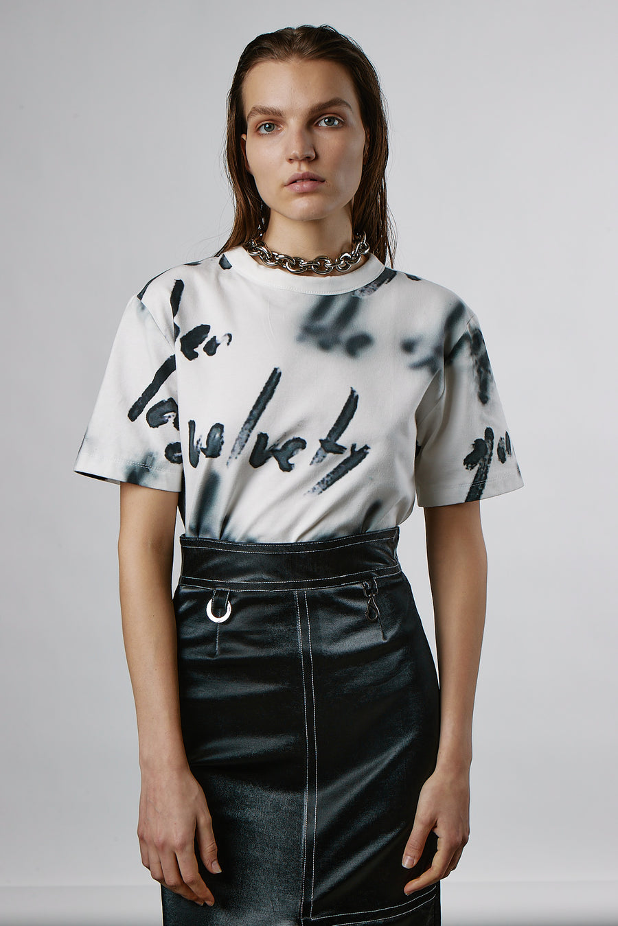FRONT PATCH MID LENGTH SKIRT